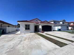 16147 SW 66th Ter, Miami, FL 33193