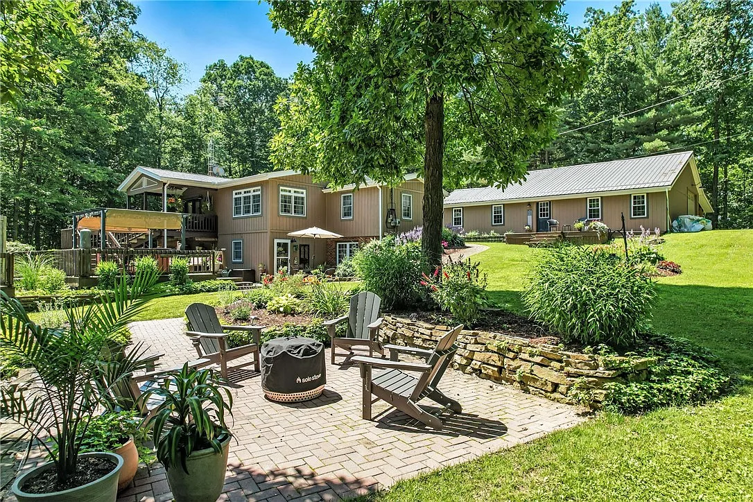 78 Folk Rd photo 1