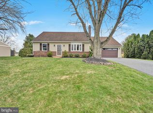 1419 Jerry Ln, Manheim, PA 17545