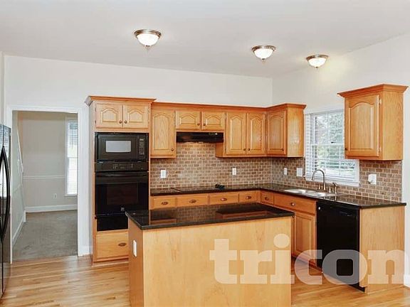 4th image of 105 Saddle Bridge Ln