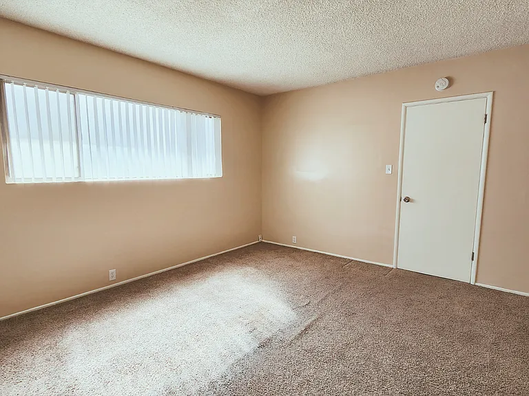 1815 Fremont Ave — Photo 18