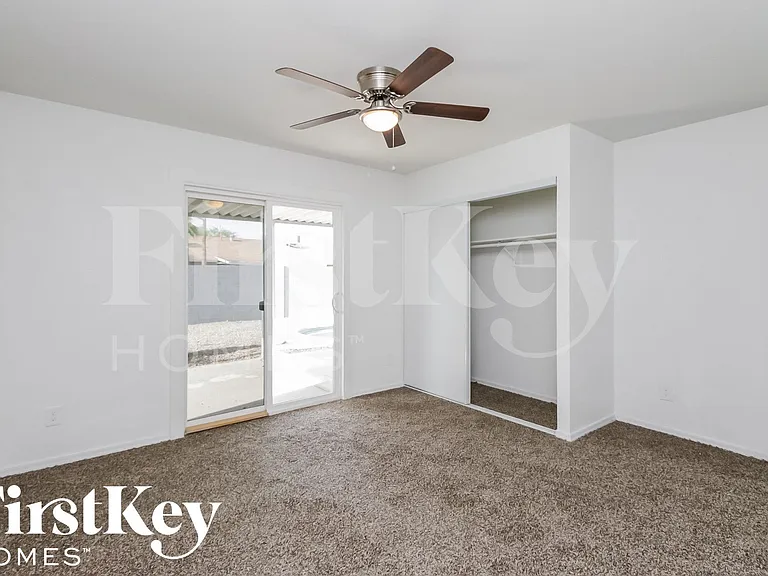 3734 W Sierra St — Photo 12