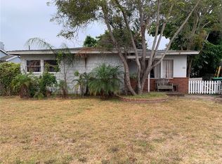 381 Walnut St, Costa Mesa, CA 92627