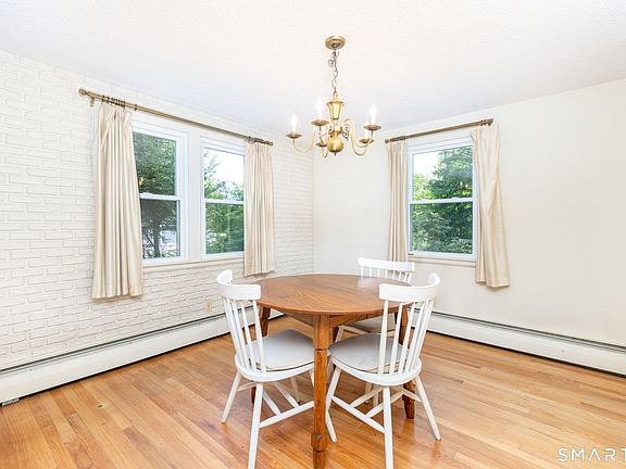 3rd image of 146 Victoria Road