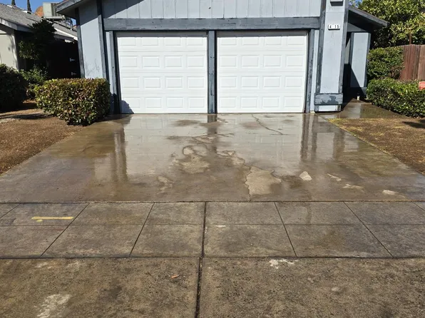 4815 E Geary St, Fresno, CA 93725