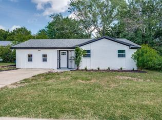 5561 Alter Dr, Fort Worth, TX 76119