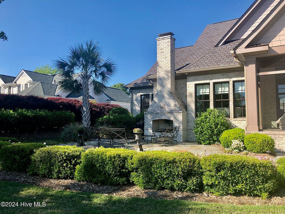 2nd image of 2212 Deepwood Drive