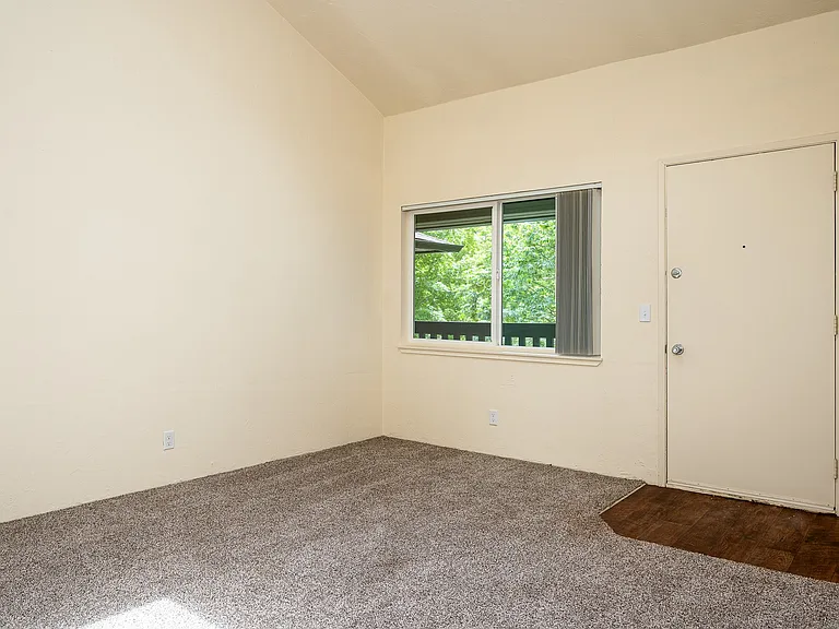 Broadway Center | Living Area
