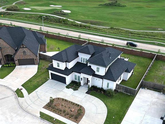 2nd image of 4906 Cross Creek Lane