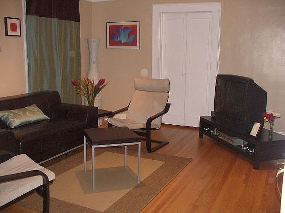 5th image of 19 Parkview Ter