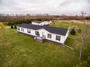 8985 S Chase Rd, Pulaski, WI 54162