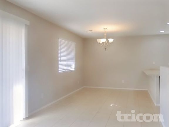3rd image of 43314 W Cowpath Rd
