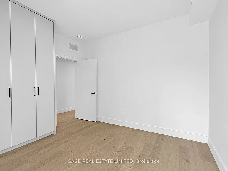 909 Castlefield Ave #1 — Photo 24