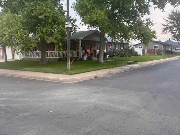 821 S Buffalo St, Yuma, CO 80759