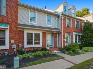 303 Williamsburg Ct, Marlton, NJ 08053