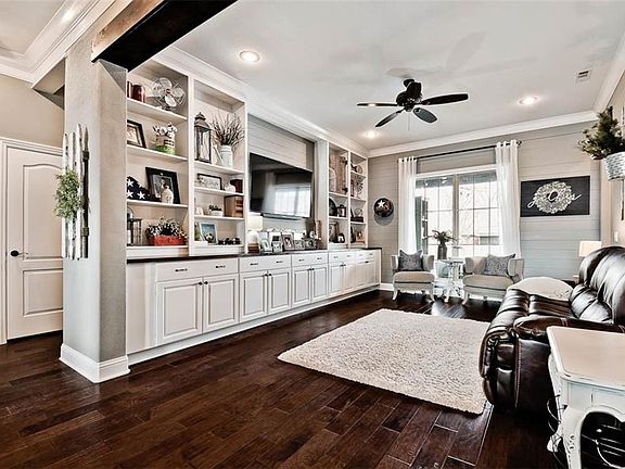 4th image of 3006 E Stone Mountain Dr