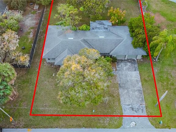 5th image of 818 Woodcrest Ave