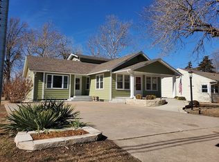 1007 S Pine St, Newton, KS 67114