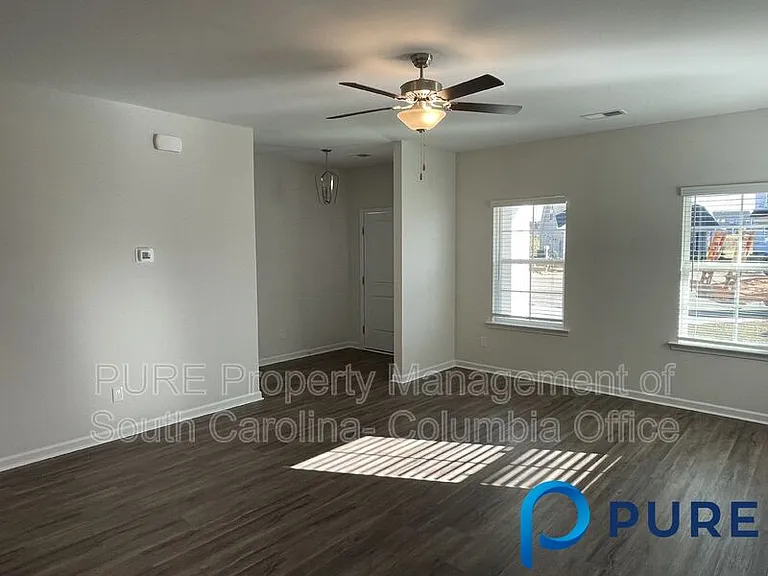 1433 Tamarind Ln — Photo 30