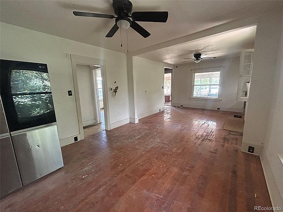 4th image of 4935 Perry Street