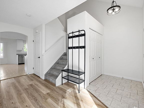 4th image of 11822 47th St NW