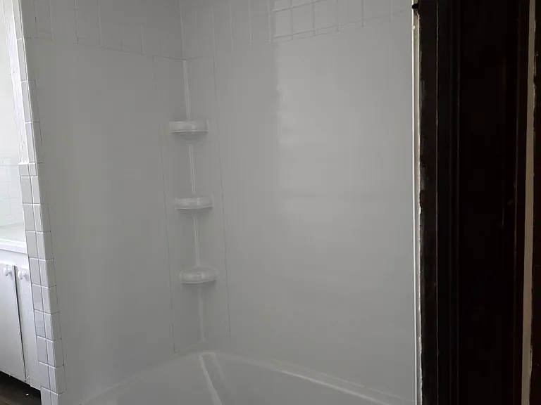 231 Thomson Ave #1 — Photo 27