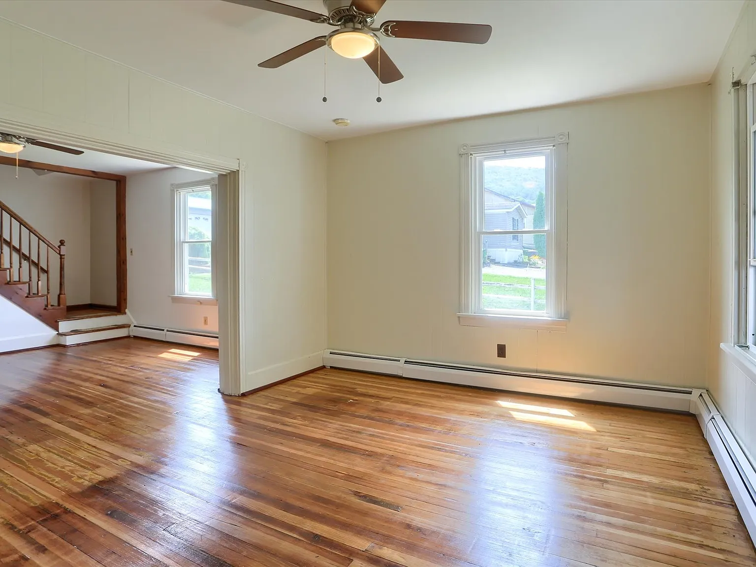 3 bed, 1324 sqft, $1,200 — Photo 4