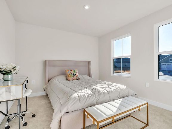 5th image of 16 Timberwild Dr