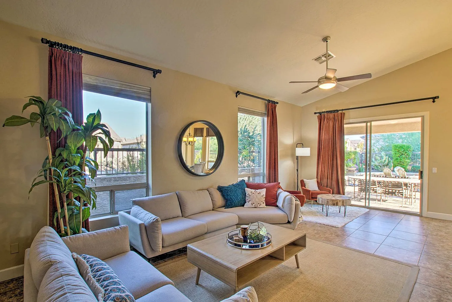 3 bed, 2.0 bath, 1560 sqft, $4,096 — Photo 1