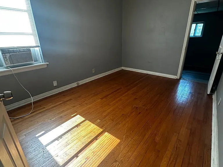3928 Dunnica Ave — Photo 5
