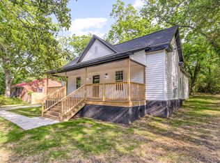611 Charlotte Ave, Sanford, NC 27330