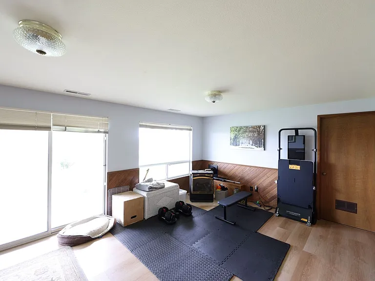 14329 Gibralter Rd — Photo 9