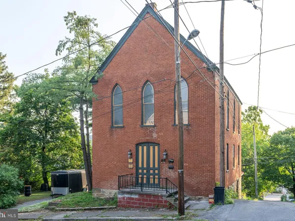 511 Front St, Hollidaysburg, PA 16648