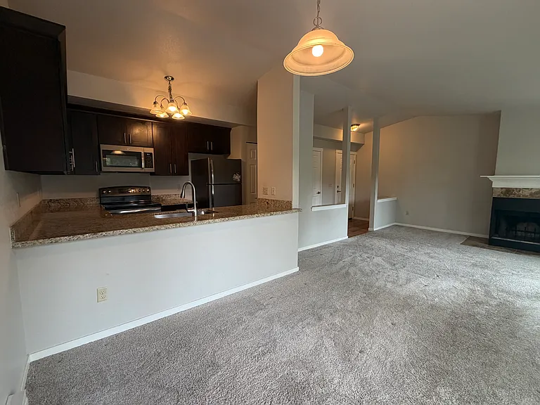 280 NW Holly St #6 — Photo 84