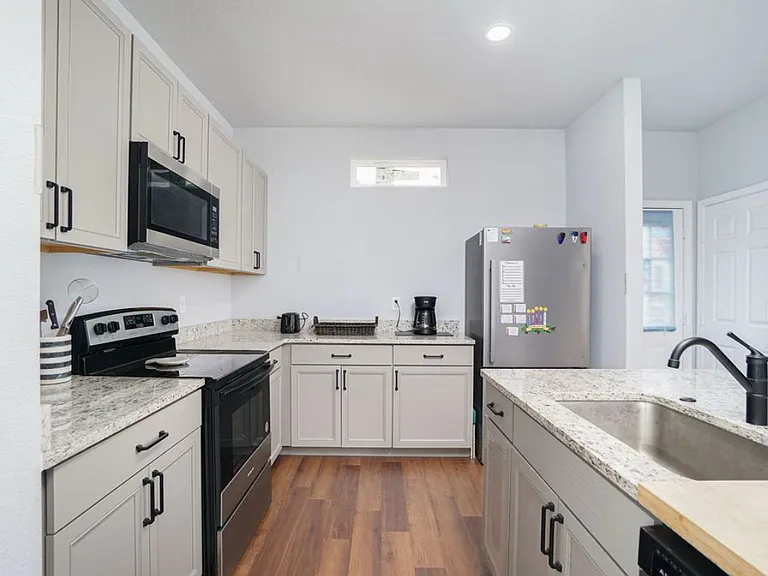 422 K St #103 — Photo 7