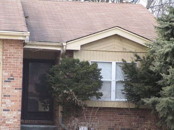 2nd image of 318 Brookdale Dr APT B