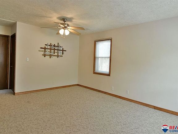 4th image of 3918 Saint Paul Ave