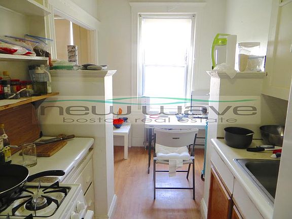 4th image of 235 Park Dr APT 30