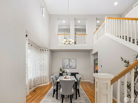 5th image of 5620 NE 6th Place