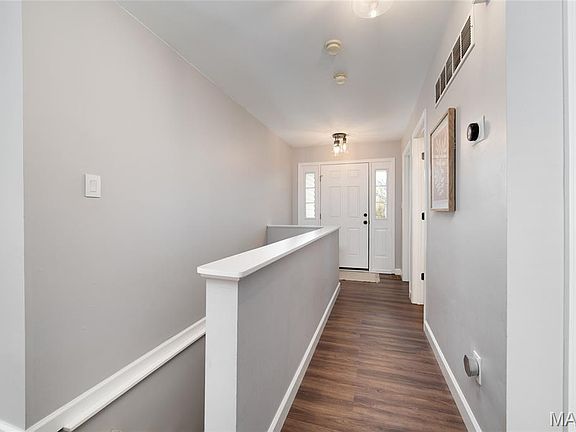 2nd image of 509 Parkland Place Dr