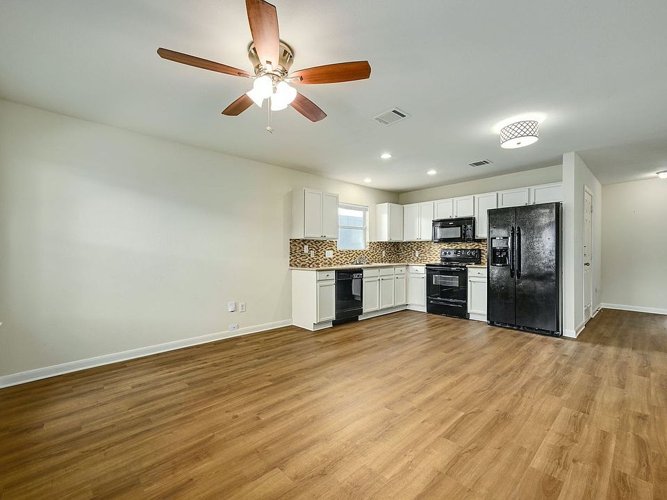 1st image of 1531 Parkfield Cir