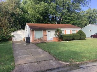 17 Whippoorwill Dr, Decatur, IL 62526