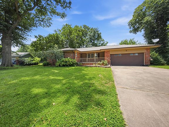 5th image of 2411 S Mayfair Avenue