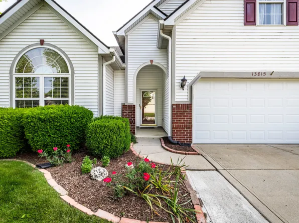 13815 Plantree Dr, Carmel, IN 46033