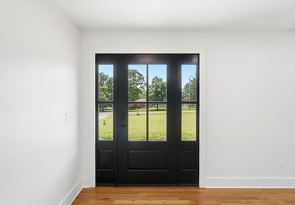 5th image of 3540 Miller Rd