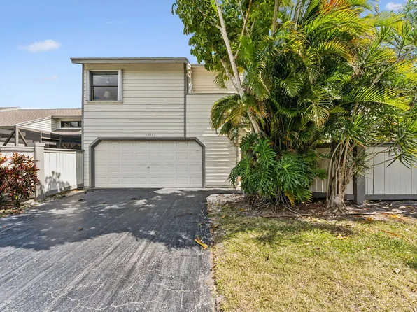 13383 Bedford Mews Court, Wellington, FL 33414