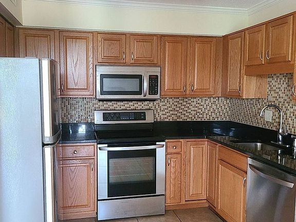2nd image of 7401 Westlake Ter APT 902