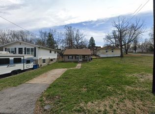 10272 Niblic Dr, Saint Louis, MO 63114