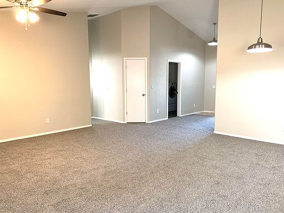 4th image of 15409 N 160th Dr