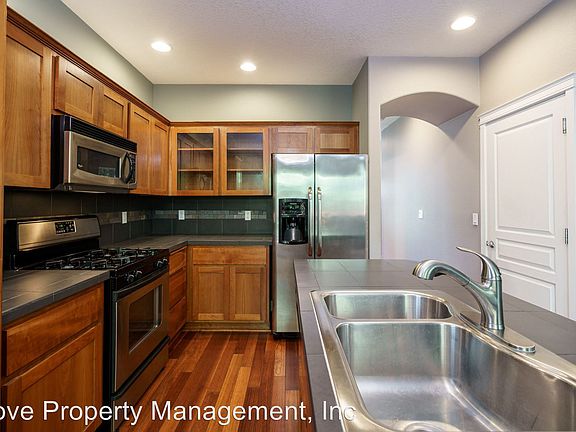 4th image of 2302 NE 149th St